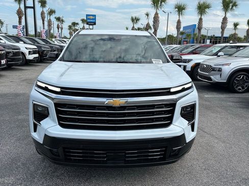 New 2026 Chevrolet Traverse High Country AWD/4WD image 3
