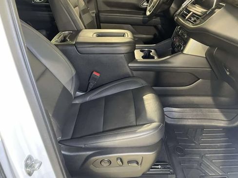 Used 2022 Chevrolet Tahoe LT w/ LT Signature Package AWD/4WD image 24