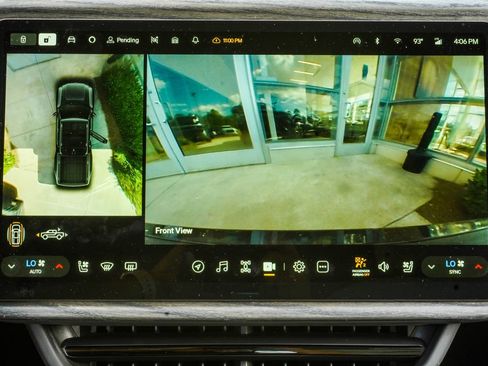 Used 2022 Rivian R1T Adventure AWD/4WD image 23