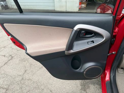 Used 2006 Toyota RAV4 4WD V6 image 22
