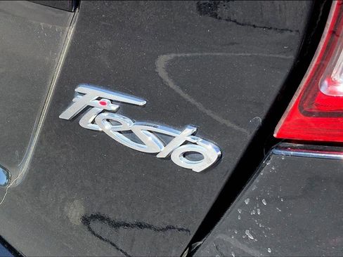 Used 2019 Ford Fiesta SE image 8