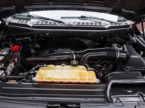 Used 2018 Ford F150 Raptor w/ Equipment Group 802A Luxury image 29