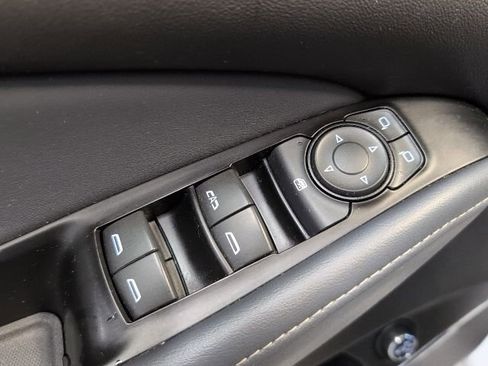 Used 2023 Buick Enclave Essence AWD/4WD image 15