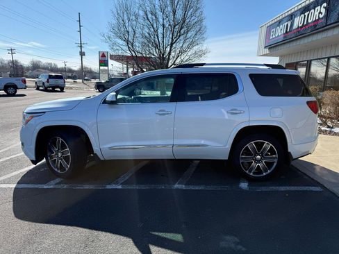 Used 2017 GMC Acadia Denali w/ Technology Package image 2