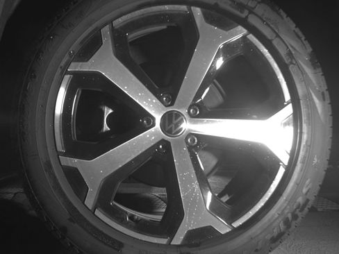 Used 2026 Volkswagen Tiguan SE AWD/4WD image 14