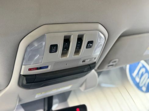 Used 2021 Subaru Ascent Limited w/ Technology Package image 41