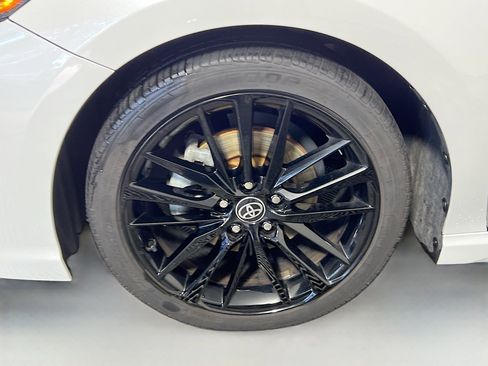 Used 2022 Toyota Camry XSE image 14