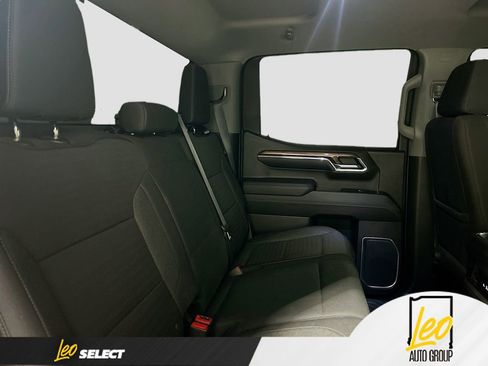 Used 2023 Chevrolet Silverado 1500 LT Trail Boss image 27