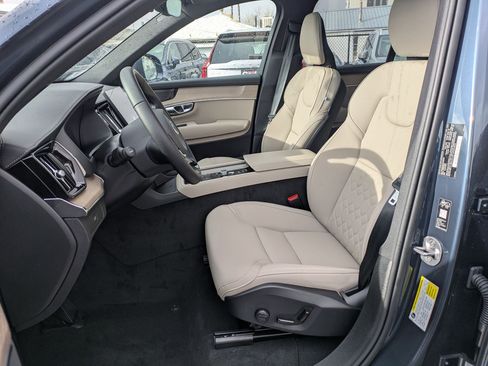 New 2026 Volvo XC90 B6 Plus w/ Protection Package Premier image 15