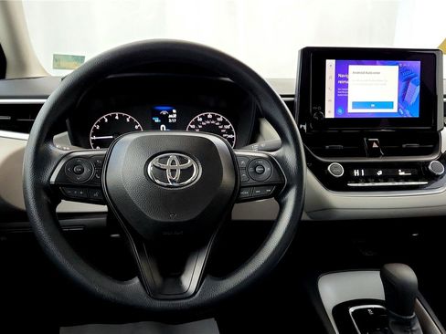 Used 2025 Toyota Corolla LE w/ LE Premium Package image 27