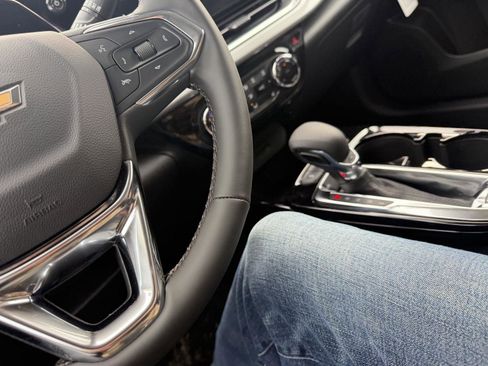 New 2026 Chevrolet Trax LT w/ Driver Confidence Package image 22