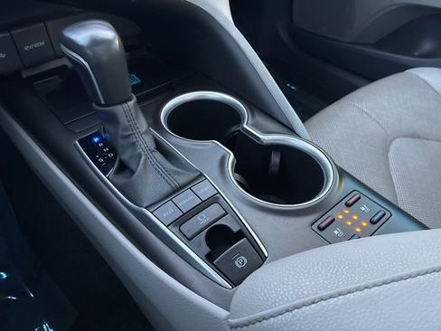 Used 2023 Toyota Camry XLE image 37