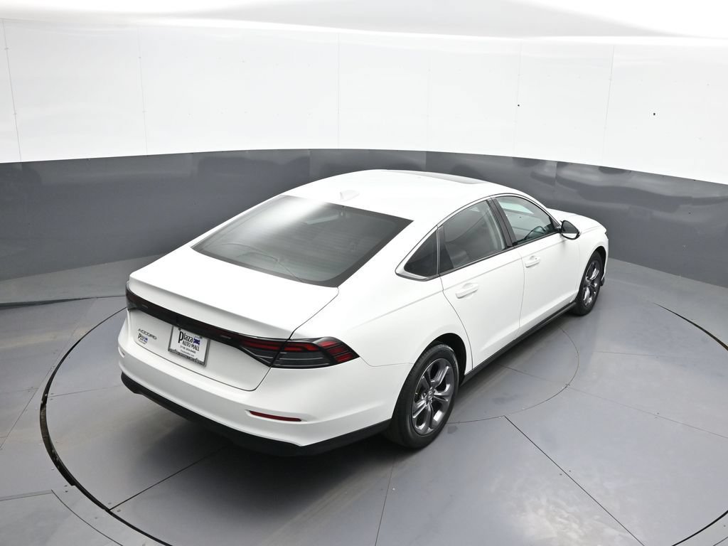 Certified 2023 Honda Accord EX image 37