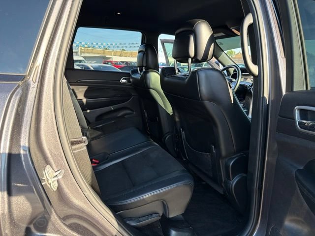 Used 2018 Jeep Grand Cherokee Altitude AWD/4WD image 30