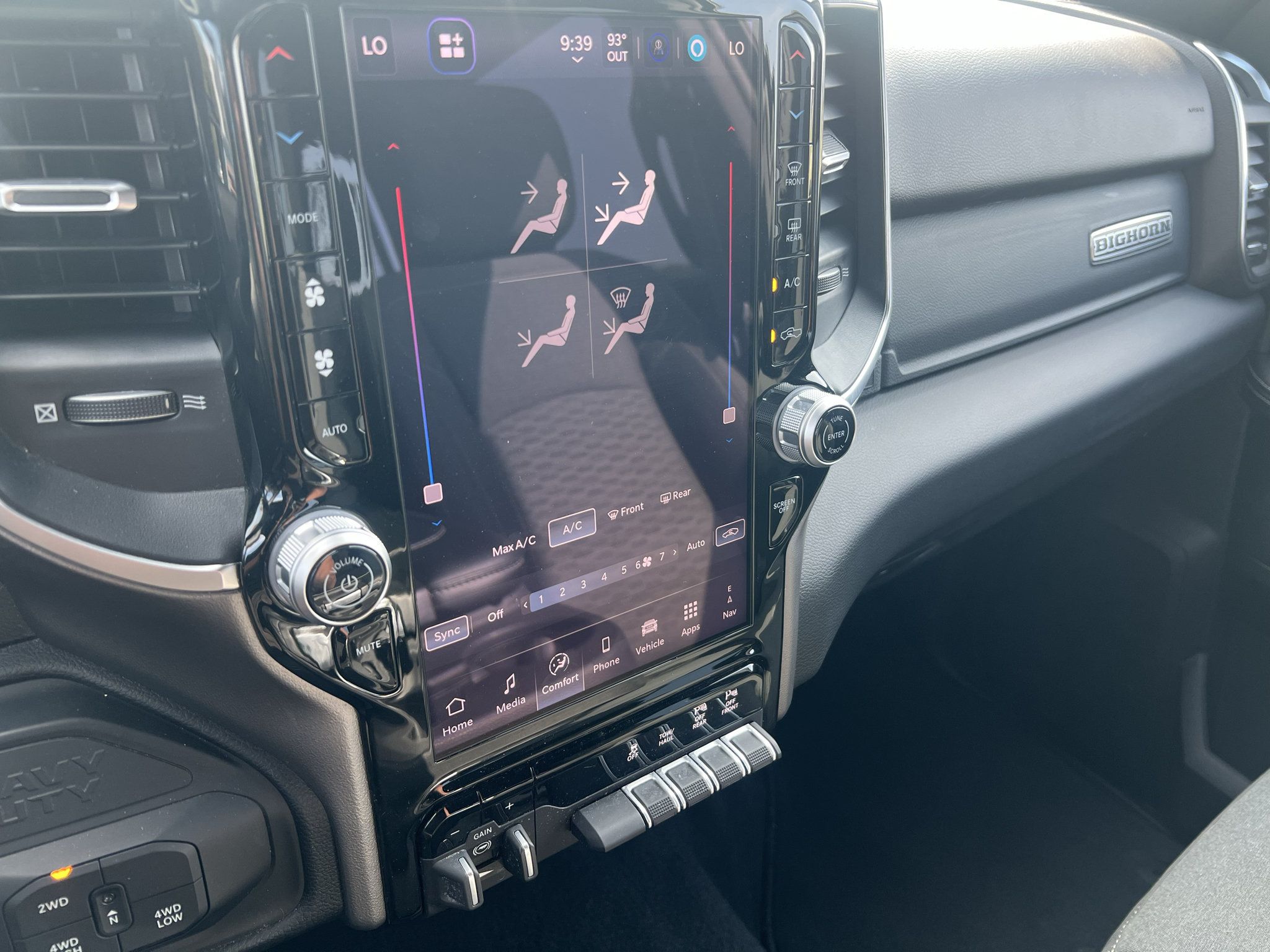 Certified 2026 RAM 2500 Big Horn AWD/4WD image 26