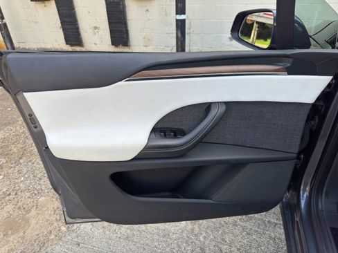 Used 2023 Tesla Model X AWD/4WD image 46