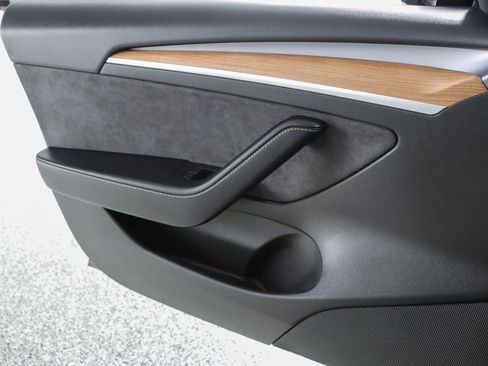 Used 2022 Tesla Model 3 Long Range image 19