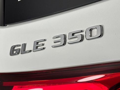 Certified 2022 Mercedes-Benz GLE 350 w/ AMG Line Exterior image 9