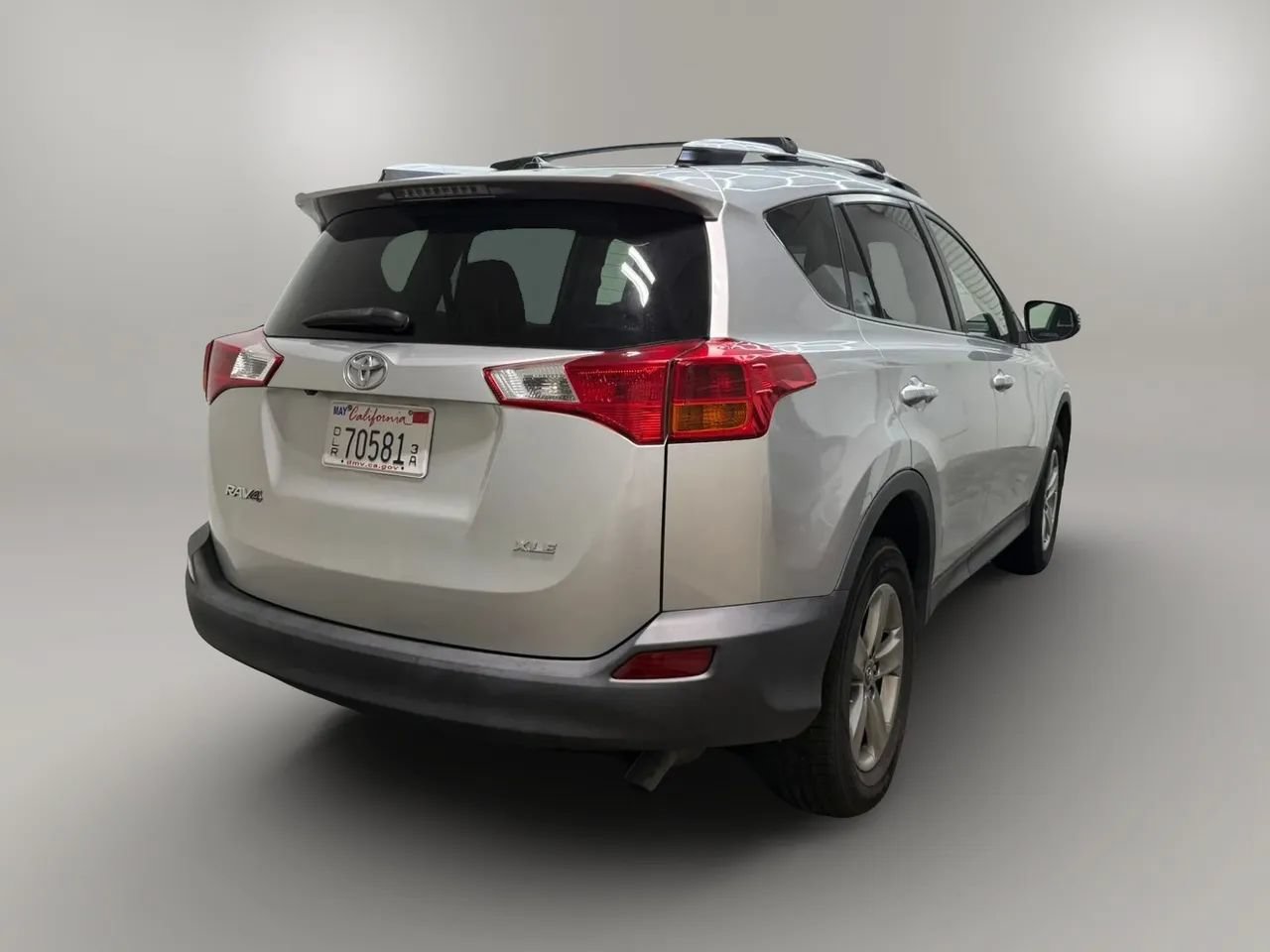Used 2015 Toyota RAV4 XLE FWD image 9