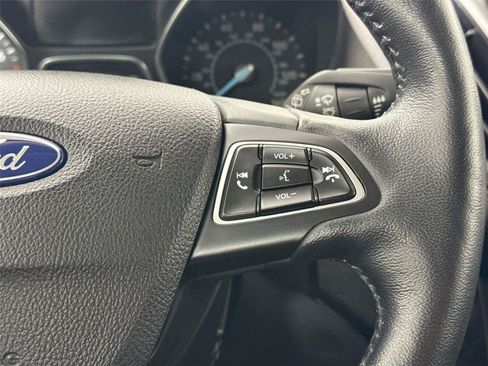 Used 2019 Ford Escape Titanium FWD image 19