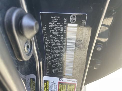 Used 2021 Toyota Camry SE image 31