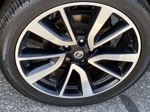 Used 2019 Nissan Rogue Sport SL AWD/4WD image 26
