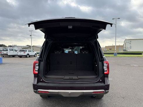 Certified 2023 Ford Expedition King Ranch RWD image 5