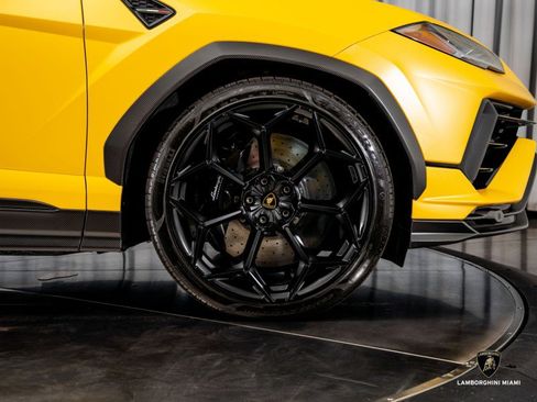 Used 2024 Lamborghini Urus Performante image 30
