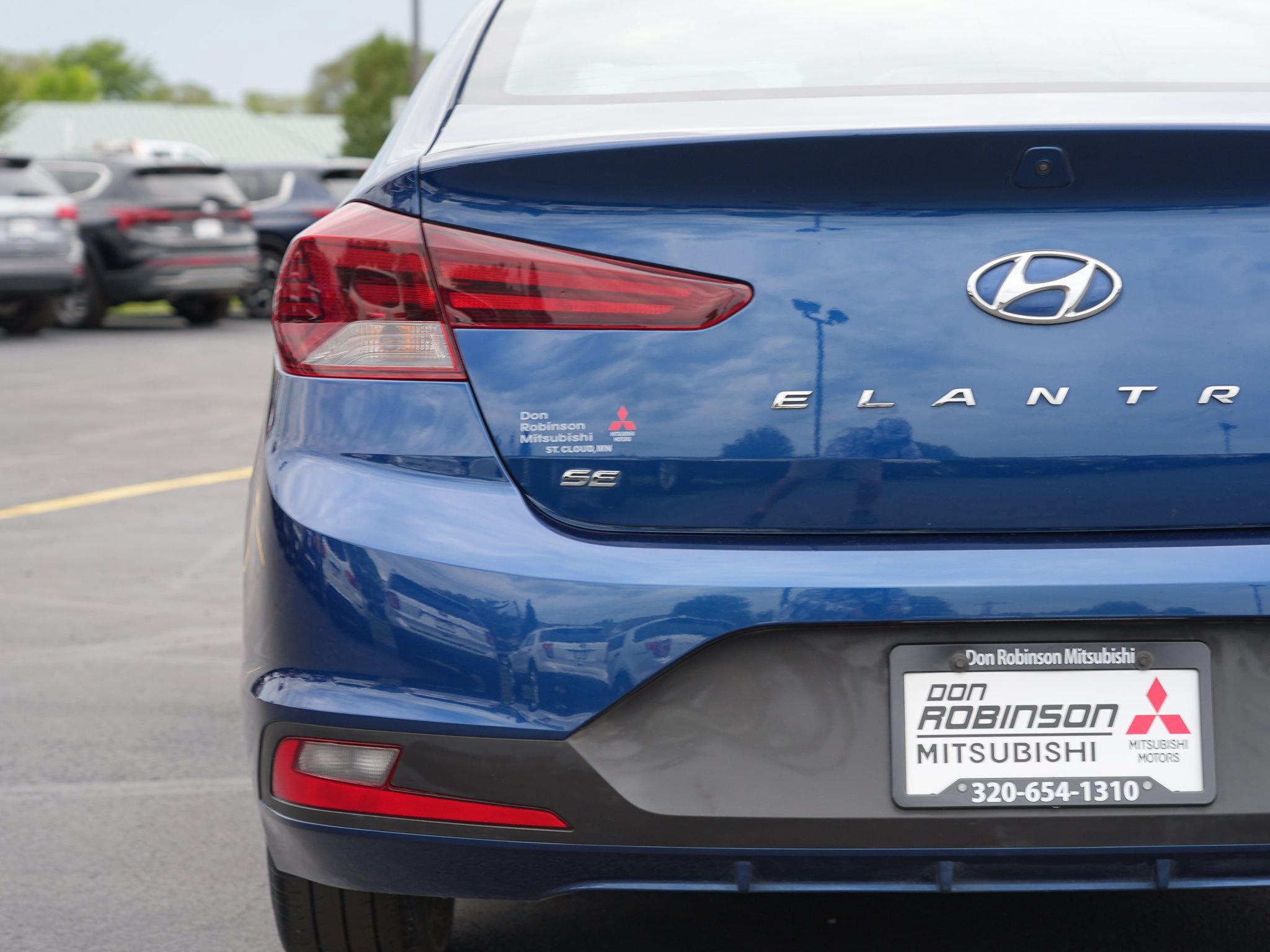 Used 2020 Hyundai Elantra SE FWD image 12