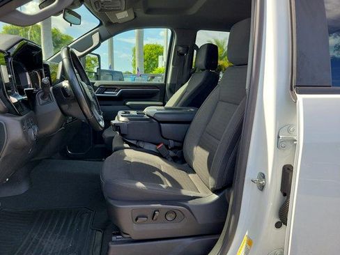 Used 2025 Chevrolet Silverado 2500 LT w/ Convenience Package AWD/4WD image 19