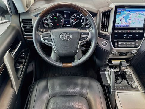 Used 2019 Toyota Land Cruiser w/ Carpet Mat Package AWD/4WD image 22