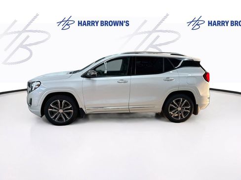 Used 2020 GMC Terrain Denali w/ Denali Premium Package AWD/4WD image 8