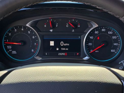 Used 2023 Chevrolet Traverse RS image 17