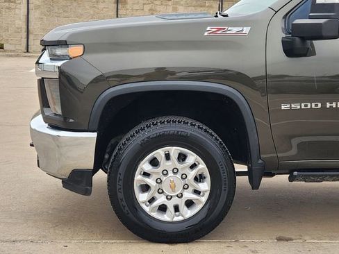 Used 2022 Chevrolet Silverado 2500 LT w/ Convenience Package AWD/4WD image 15