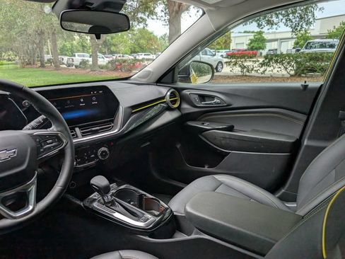 Used 2024 Chevrolet Trax ACTIV w/ Driver Confidence Package FWD image 14