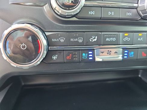 Used 2026 Ford F250 Lariat w/ Lariat Ultimate Package AWD/4WD image 19