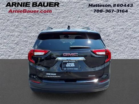 Used 2022 GMC Terrain SLE w/ Driver Convenience Package AWD/4WD image 8