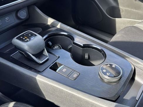 Used 2023 Nissan Rogue S image 16