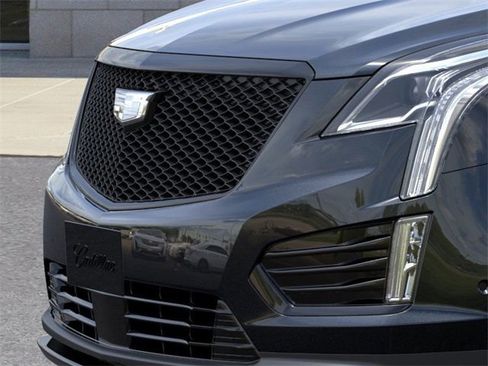 New 2026 Cadillac XT5 Sportv w/ LPO, Onyx Lite Package AWD/4WD image 13