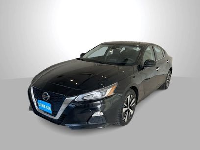 Used 2022 Nissan Altima 2.5 SV