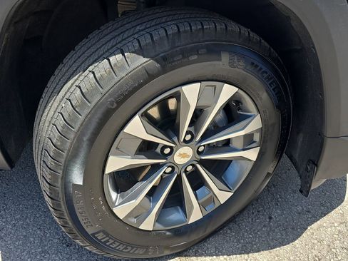 Certified 2026 Chevrolet Equinox LT AWD/4WD image 6