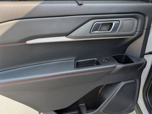 Used 2025 Ford Explorer ST-Line w/ Premium Package RWD image 10