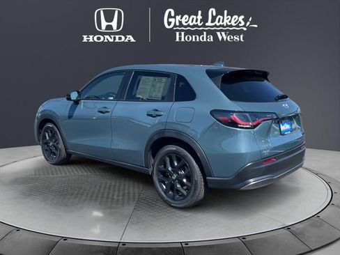 Used 2023 Honda HR-V Sport image 3