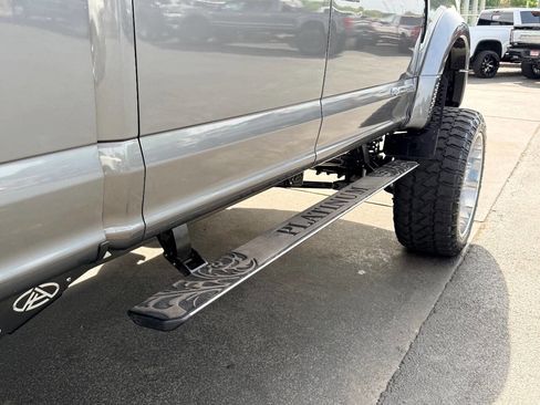 Used 2022 Ford F450 Platinum w/ FX4 Off-Road Package image 26