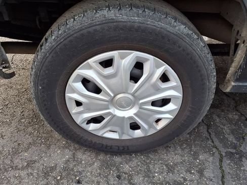 Used 2023 Ford Transit 350 XLT RWD image 15