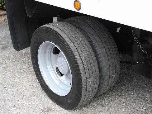 Used 2022 RAM 5500 Tradesman w/ Chrome Appearance Group image 45