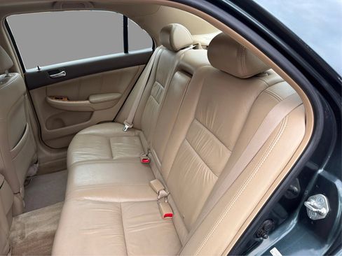 Used 2004 Honda Accord EX image 11