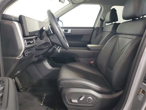 Used 2024 Hyundai Santa Fe SEL image 10