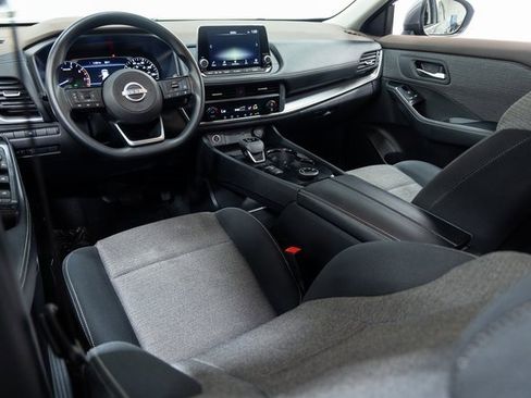 Used 2023 Nissan Rogue SV image 22