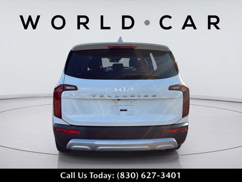 Used 2022 Kia Telluride LX FWD image 7